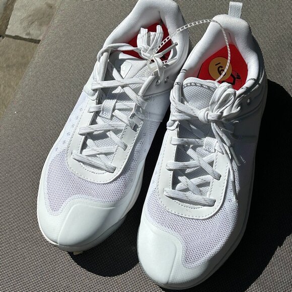 Under Armour Glyde MT Softball Cleats – Women’s Size 9 – New - Picture 4 of 14